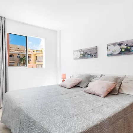 Playa San Juan Appartement *